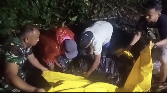 Remaja di Pesisir Selatan Ditemukan Membusuk Dalam Parit